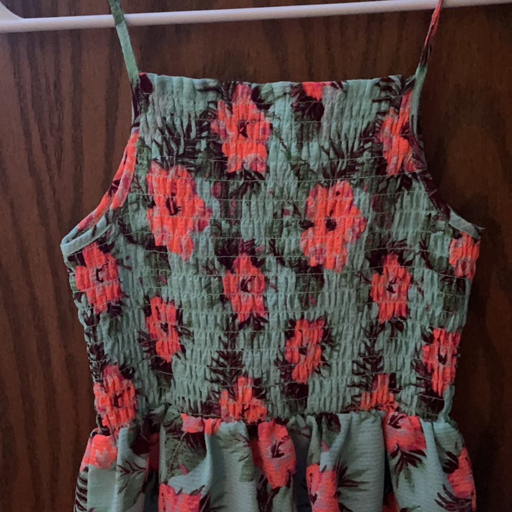 Cute Tank Top - Picture 3 of 3